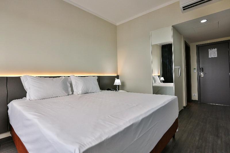 Ramada Encore Fernandópolis Exterior foto